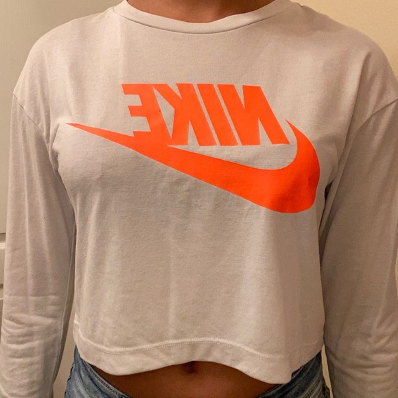 Cream Nike Long Sleeve - Picture 4 of 6